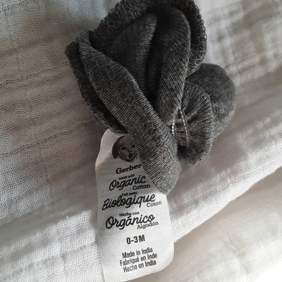 DonatedGerber EUC Hat and Mittens - Picture 6 of 7